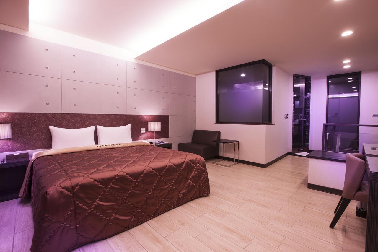 Foxdou Business Motel 台南 エクステリア 写真